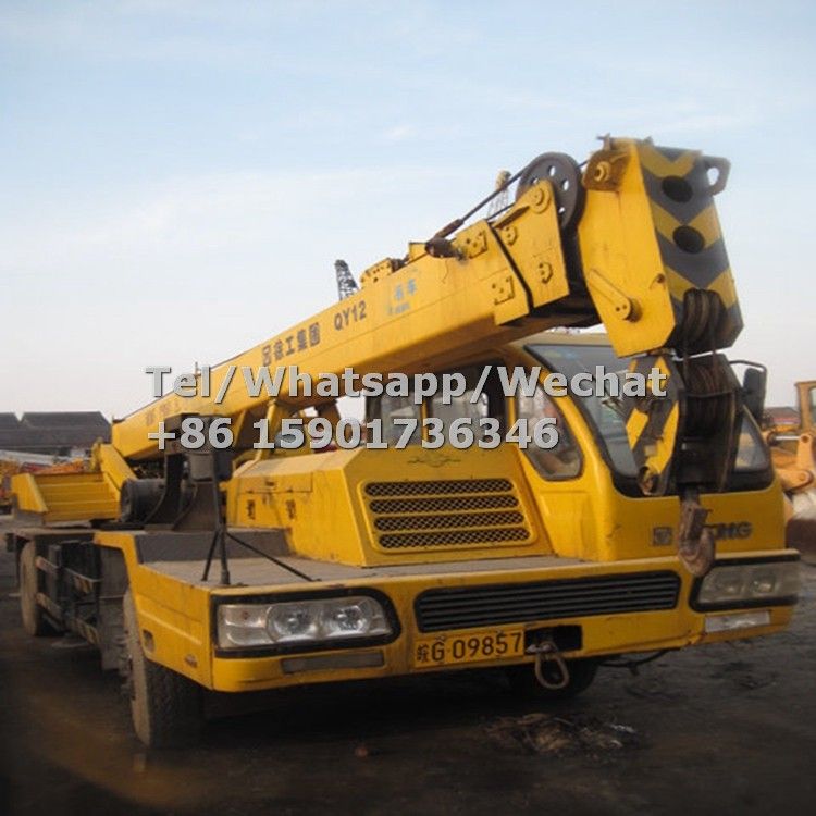 Slightly Used 2012 Model XCMG 12 ton Truck Crane QY12